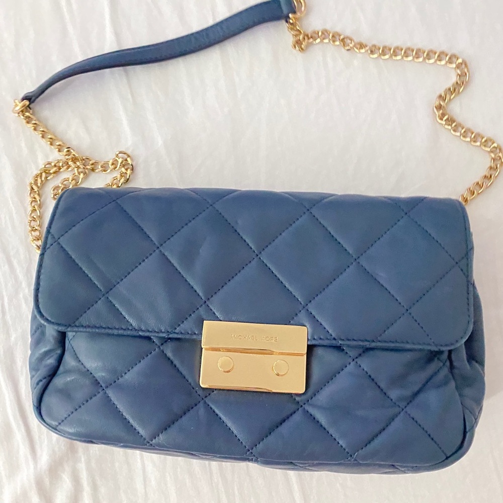 Michael Kors chain shoulder purse